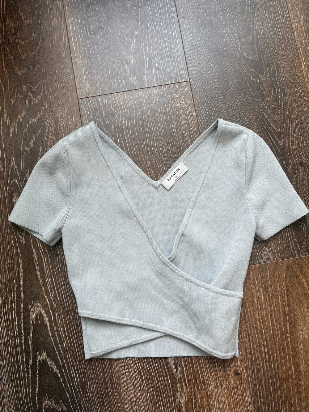 Aritzia Babaton Baby Blue Short Sleeve Cropped Knitted Wrap Top Size XS